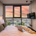 Apartment 2homerent Grottgera 4 Skyline View *