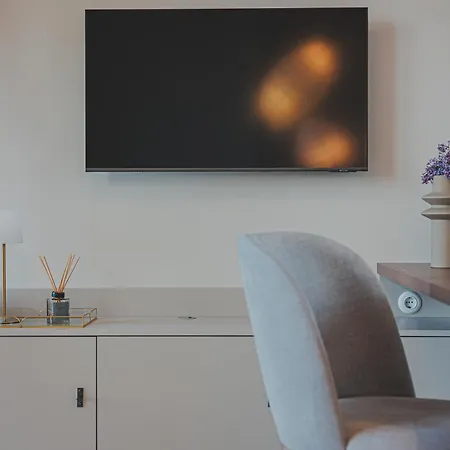 2homerent Grottgera 4 Skyline View Апартаменты