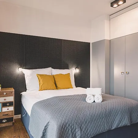 2homerent Grottgera 4 Skyline View