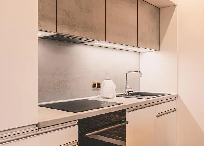 2homerent Grottgera 4 Skyline View Appartamento